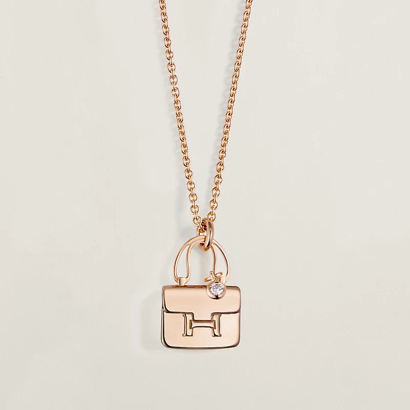 Amulettes Constance pendant